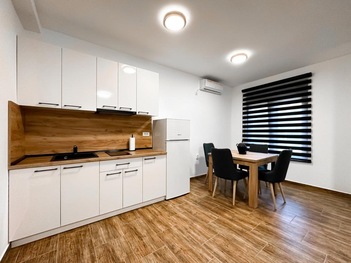 Kiko Apartmani Lux Зренянин Экстерьер фото