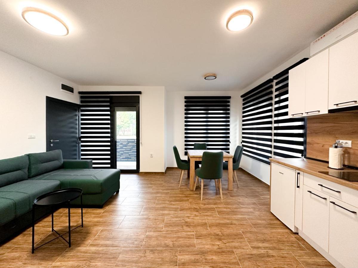 Kiko Apartmani Lux Зренянин Экстерьер фото