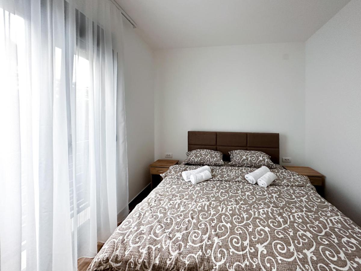 Kiko Apartmani Lux Зренянин Экстерьер фото