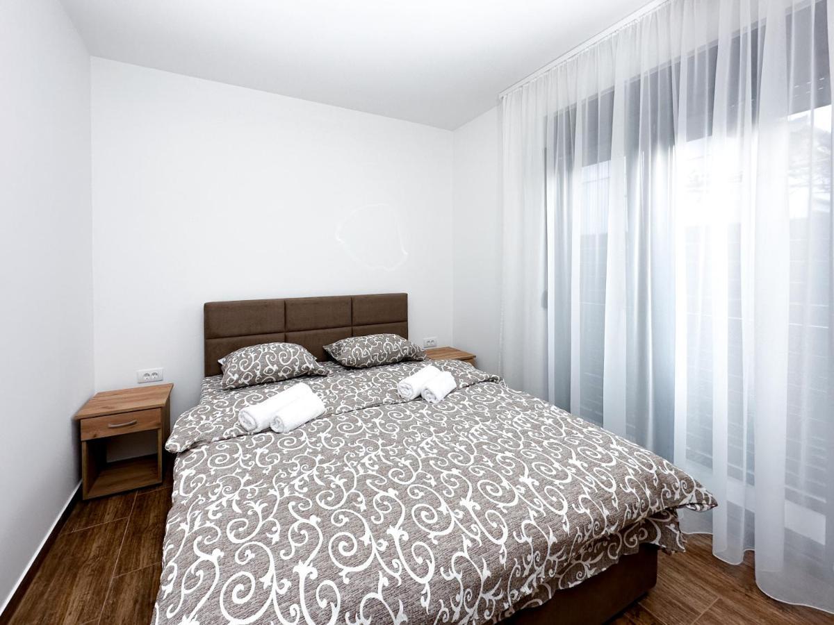Kiko Apartmani Lux Зренянин Экстерьер фото