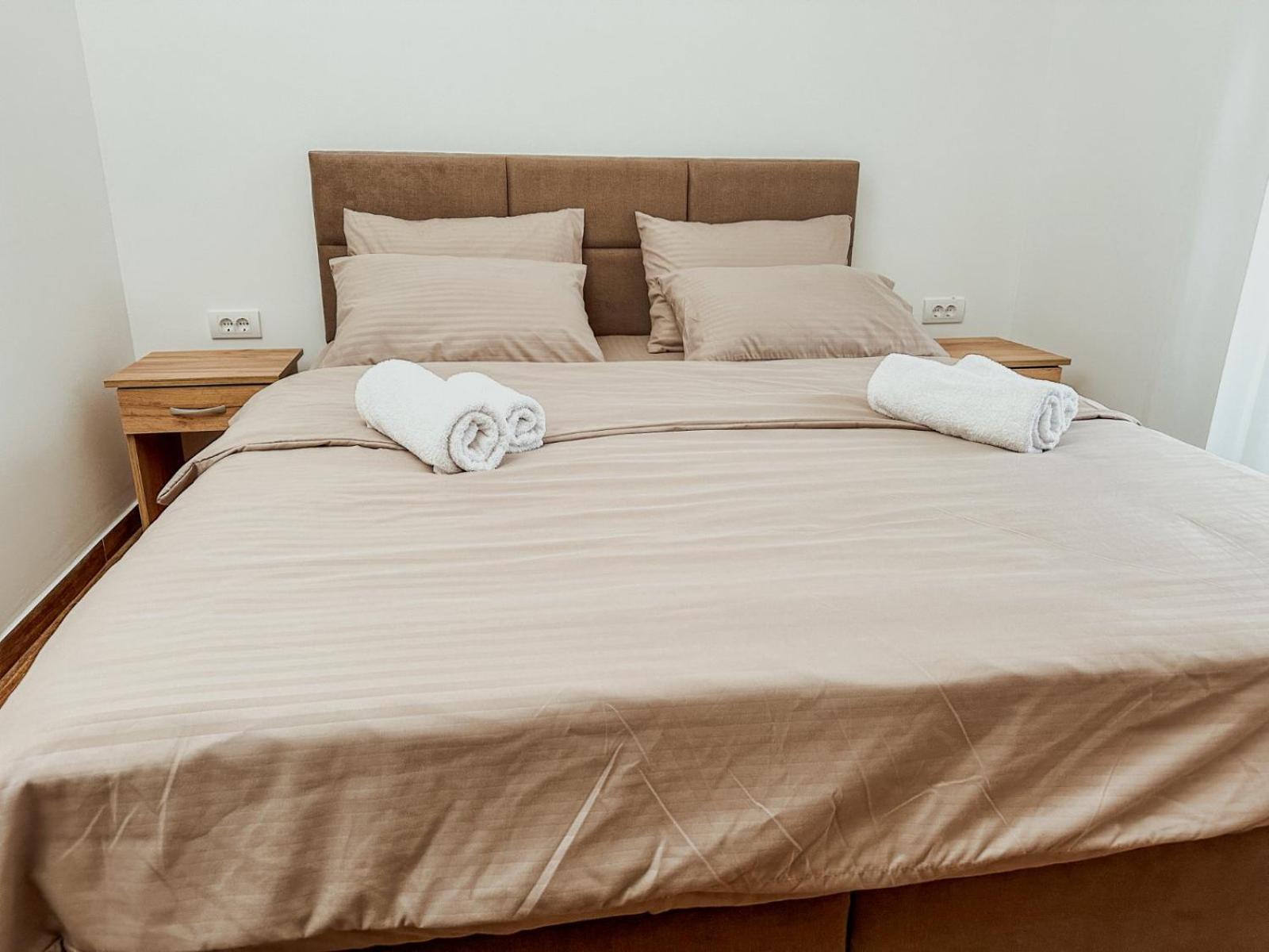 Kiko Apartmani Lux Зренянин Экстерьер фото