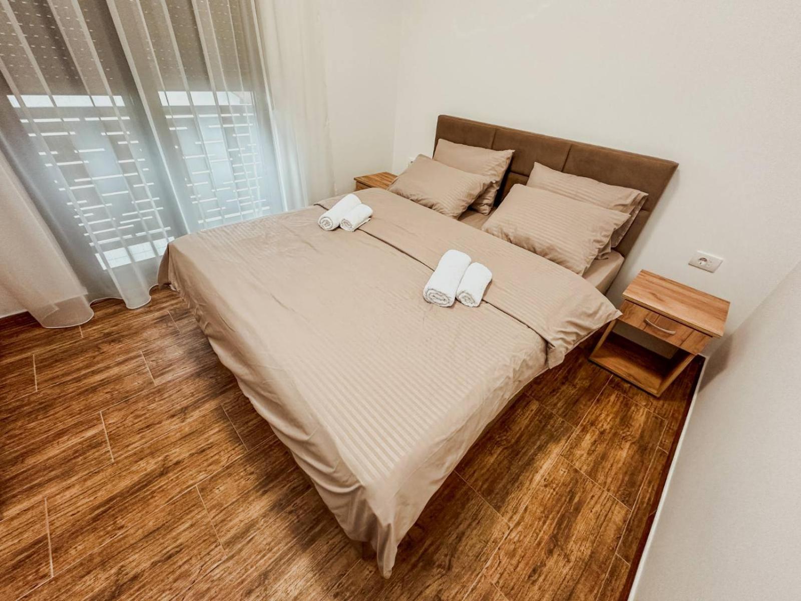 Kiko Apartmani Lux Зренянин Экстерьер фото