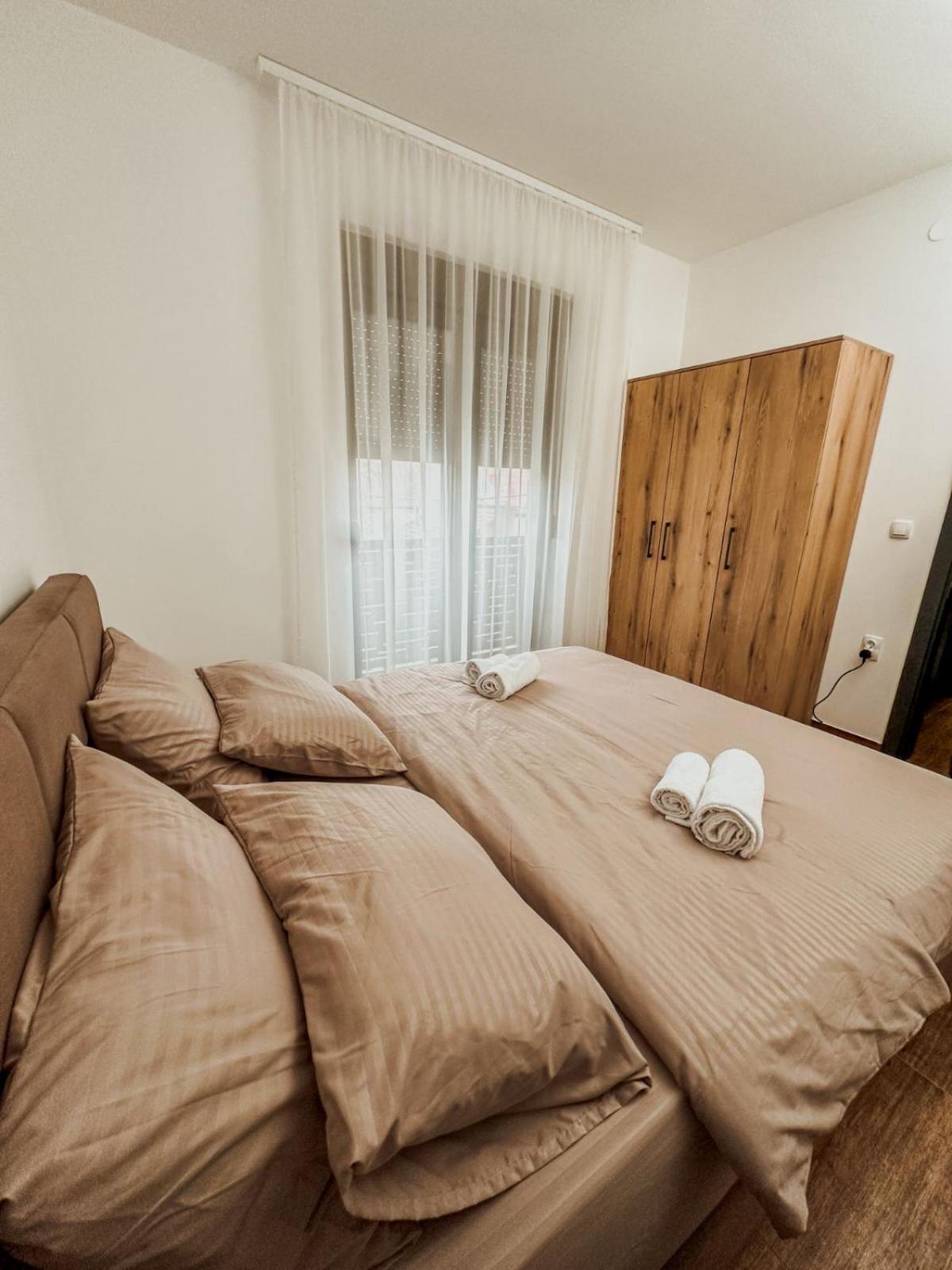 Kiko Apartmani Lux Зренянин Экстерьер фото