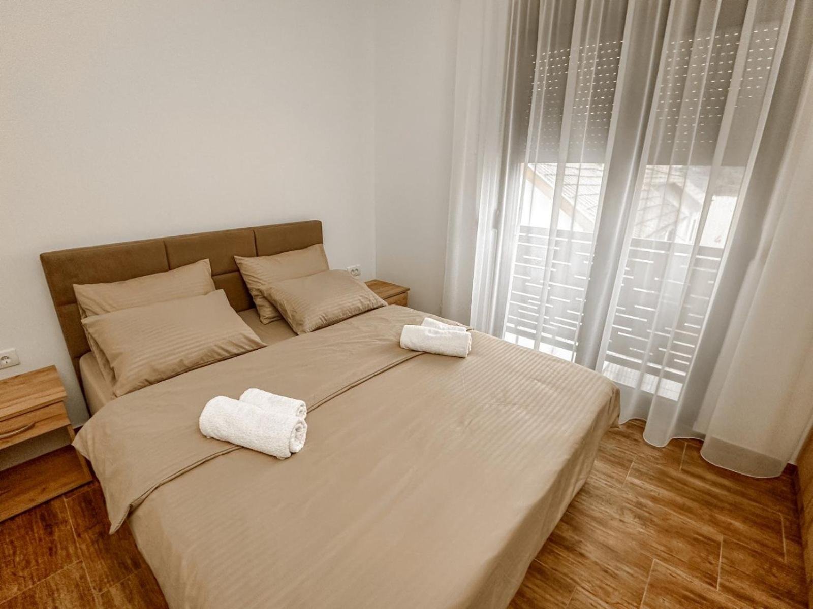 Kiko Apartmani Lux Зренянин Экстерьер фото